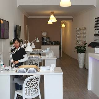 Nagelstudio Schoonheidssalon By Margriet